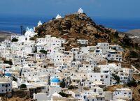 Ίος: Ύμνοι της ιταλικής Vogue για τις ομορφιές του νησιού