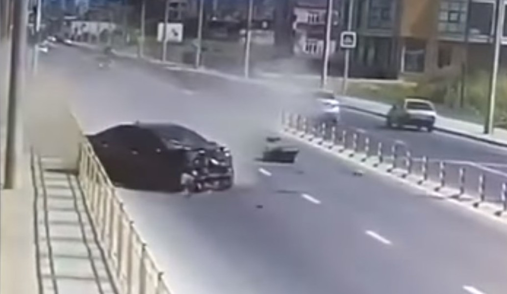 Ρωσία: Τραγωδία στην άσφαλτο – Νύφη “έχασε” πατέρα, μητέρα και αδελφή (vid)