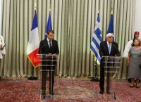 Επίσκεψη Μακρόν: Στην Αθήνα ο Γάλλος πρόεδρος