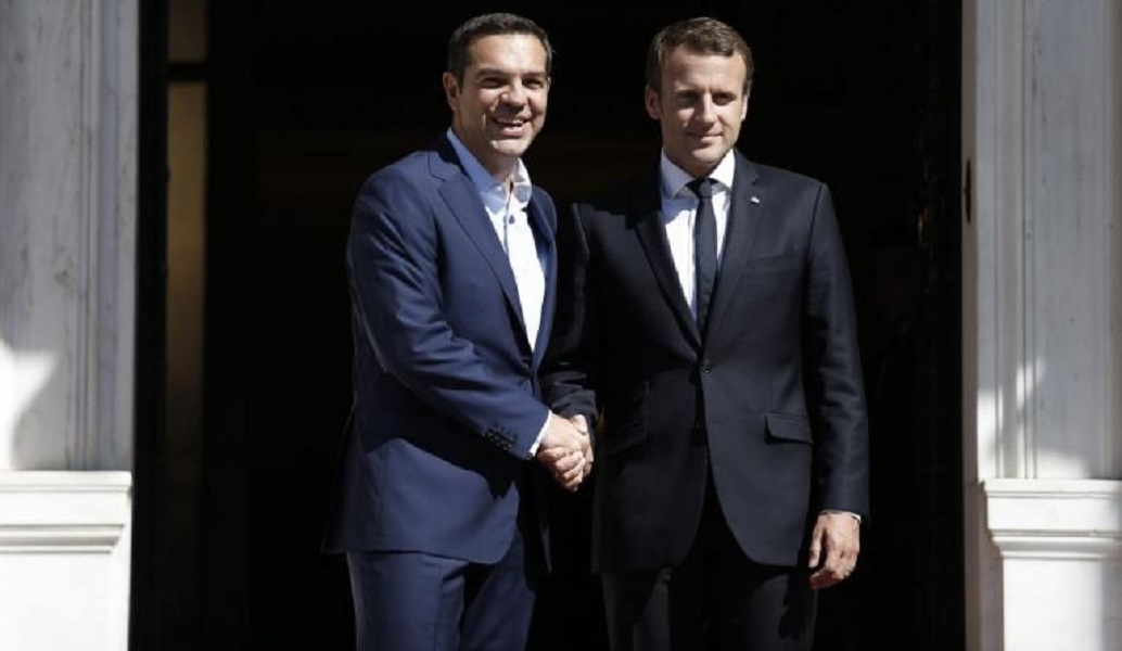 Επίσκεψη Εμανουέλ Μακρόν: Στον Τσίπρα αυτή την ώρα