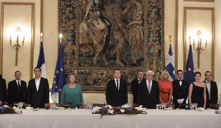 Επίσκεψη Εμανουέλ Μακρόν: Το μήνυμα Παυλόπουλου στην Άγκυρα ενώπιον του Γάλλου προέδρου