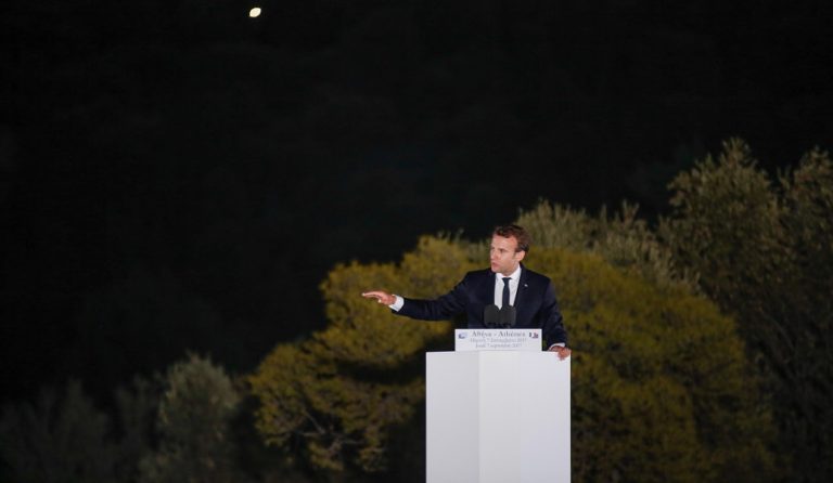 Εμανουέλ Μακρόν από την Πνύκα: Αυτή η Ευρώπη πρέπει να αλλάξει
