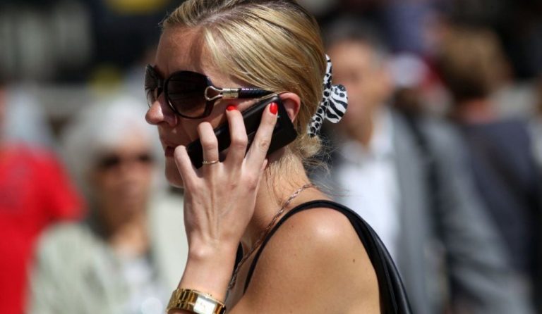 Ευρωπαϊκή Ένωση: Μείωση των χρεώσεων των διεθνών κλήσεων εντός της ΕΕ