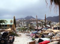 Florida: Ο τυφώνας Ίρμα πλησιάζει – Πανικός στους δρόμους (pics)