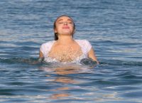 Στη Μύκονο θα βγάλει τον χειμώνα η Lindsay Lohan