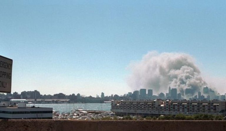 11 Σεπτεμβρίου 2001: Σπάνιες φωτογραφίες του FBI μετά την επίθεση (pics)