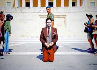 “Ο γείτονάς μου Ναπολέων Λαπαθιώτης” στο Θέατρο του Νέου Κόσμου