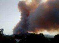 Φωτιά κοντά σε σπίτια στο Ηράκλειο