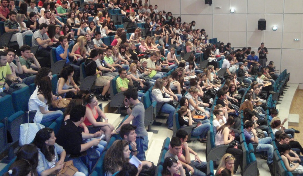 Πανεπιστήμια: Αλλάζει ο νόμος για τις μεταγραφές