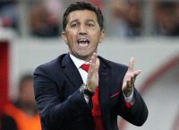Χάσι στους παίκτες: «Δεν θέλω να επηρεάζεστε»