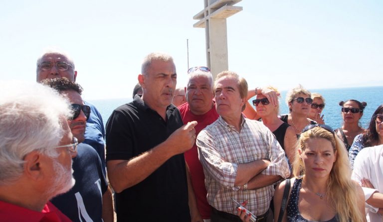 Πετρελαιοκηλίδα στον Σαρωνικό: Συγκέντρωση διαμαρτυρίας κατοίκων της Πειραϊκής για τη ρύπανση