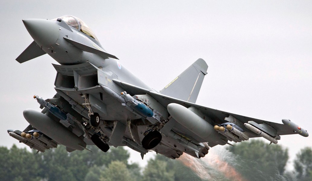 Κατάρ: Συμφωνία για την αγορά 24 Eurofighter Typhoon από την Βρετανία
