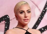 Lady Gaga: Ακυρώνει όλες τις εμφανίσεις της για λόγους υγείας – Η ανάρτηση στο Facebook (pic)