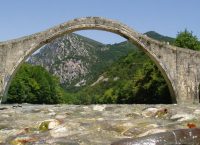 Γεφύρι Πλάκας: Το καλοκαίρι ξεκινούν οι εργασίες για την αναστήλωσή του