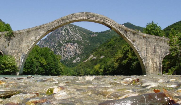 Γεφύρι Πλάκας: Εργασίες αποκατάστασης, αναστήλωσης και ανάδειξης