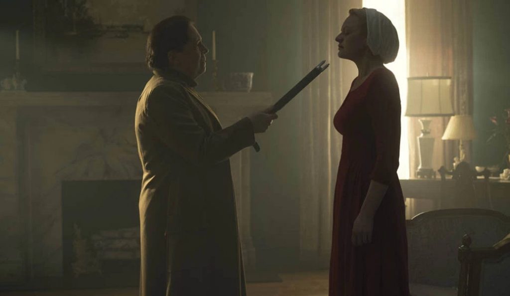 “The Handmaid’s Tale”: Κέρδισε το βραβείο Emmy της καλύτερης δραματικής σειράς