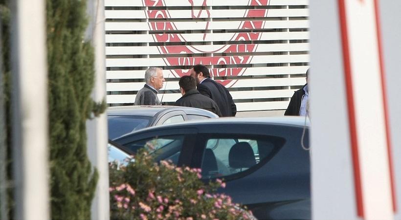 Πάει Ρέντη πριν το ντέρμπι ο Μαρινάκης