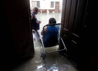 Κυκλώνας Μαρία: Σαρώνει την Καραϊβική (pics)