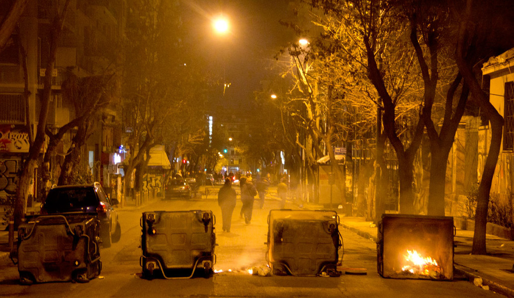 Εξάρχεια: Πεδίο μάχης και πάλι η περιοχή