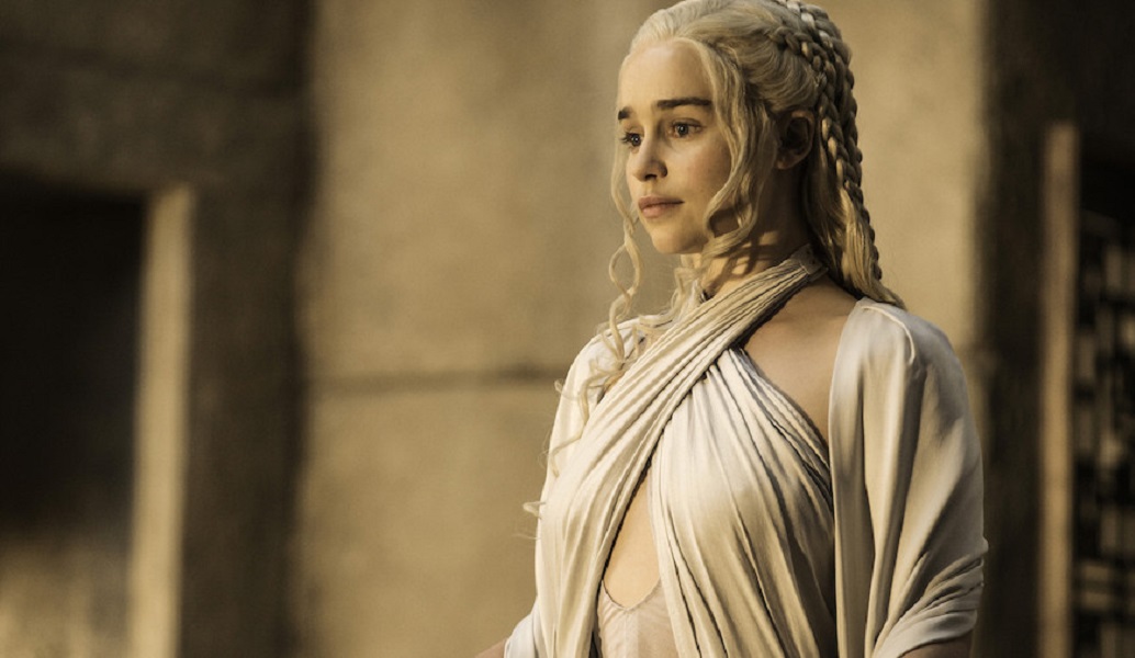 Emilia Clarke – Game Of Thrones: Έγινε ξανθιά όπως και στον ρόλο της (pics)