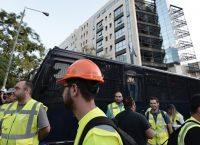 Eldorado Gold: Εκπνέει το τελεσίγραφο για τις Σκουριές – Διαμαρτυρία μεταλλωρύχων στο Υπουργείο Περιβάλλοντος