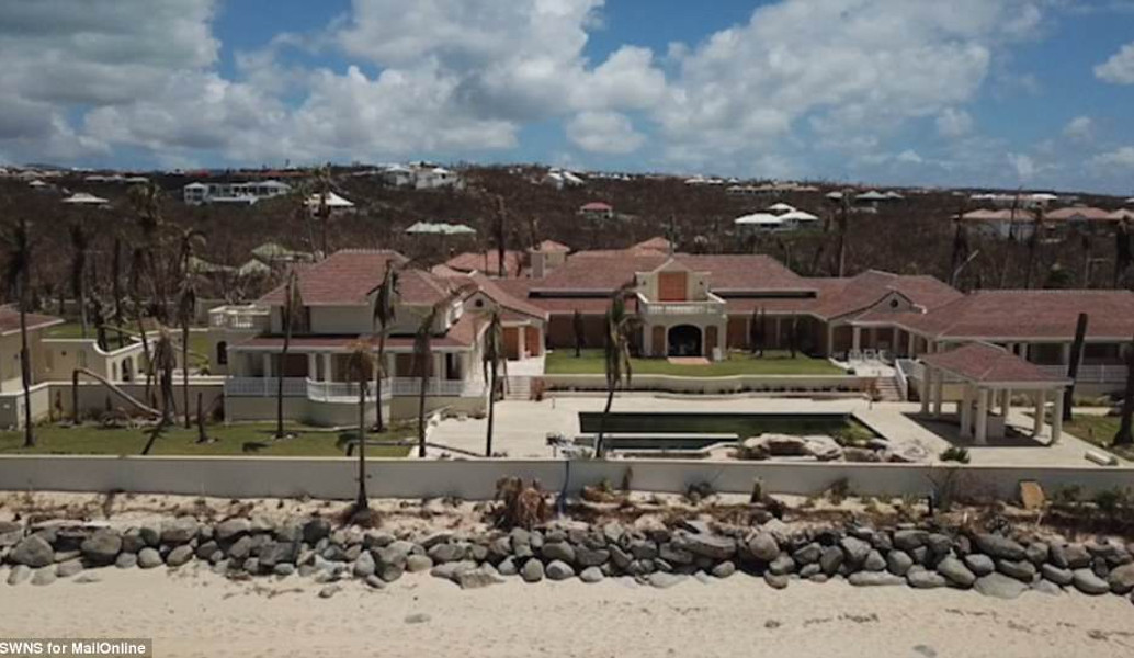Τυφώνας Ίρμα: Διέλυσε το σπίτι του Ντόναλντ Τραμπ στην Καραϊβική (vid)