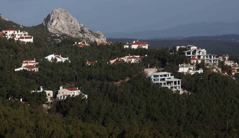Δασικά αυθαίρετα: Λύση για τους 24 εκπρόθεσμους δήμους