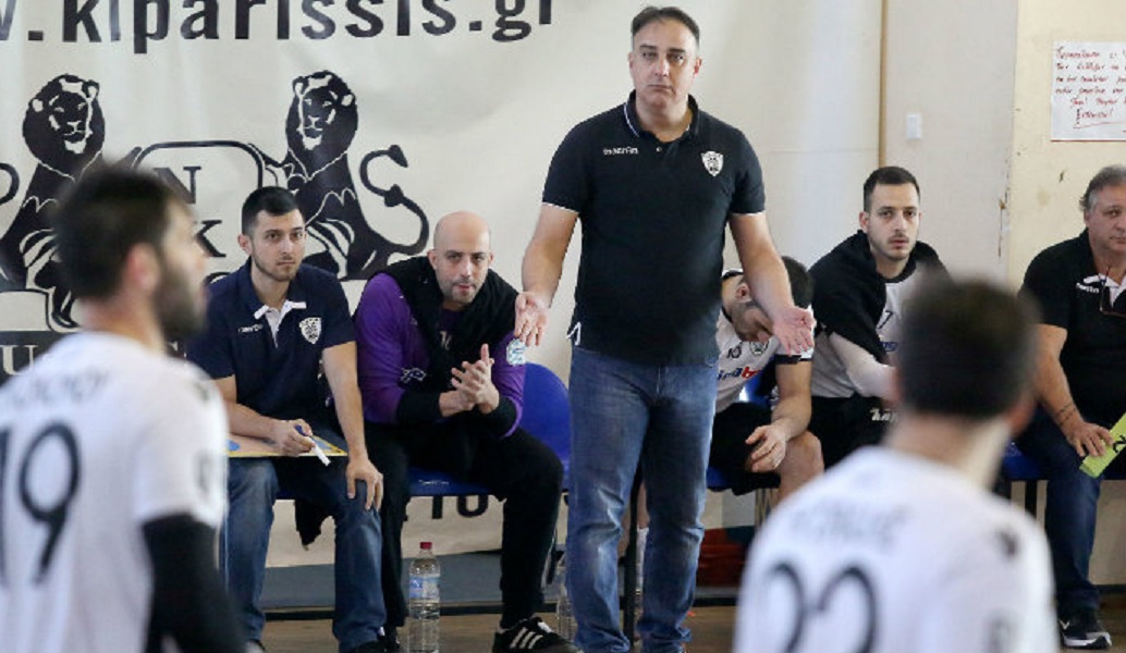 Ομοσπονδιακός προπονητής πρώην τεχνικός του ΠΑΟΚ