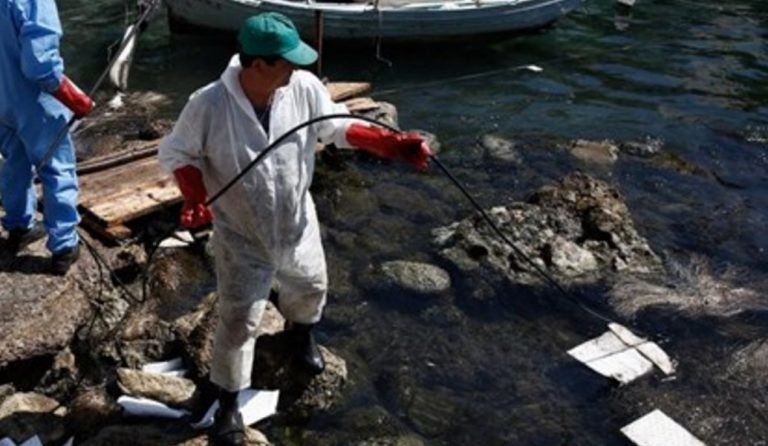 Ρύπανση στο Σαρωνικό: Τέλη Οκτωβρίου τα αποτελέσματα των ελέγχων