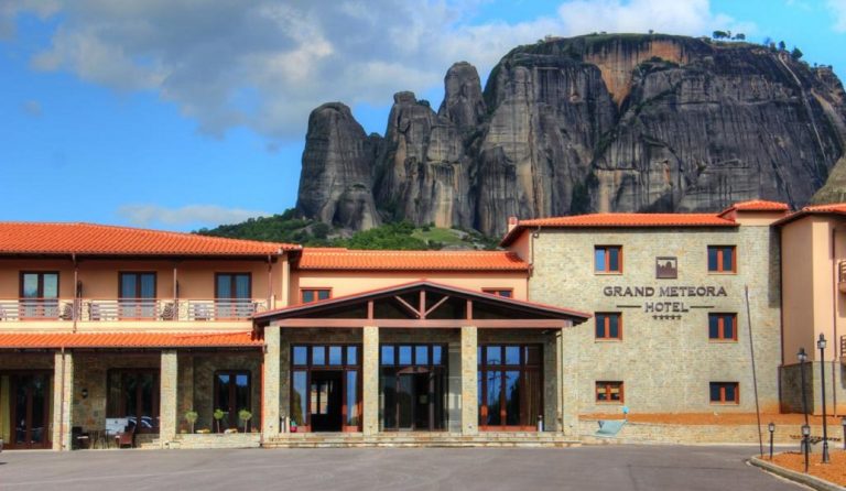 Μετέωρα: Σ’ αυτό το ξενοδοχείο γυρίστηκε το “Τατουάζ” του Alpha (pics)
