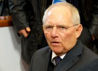 Σόιμπλε: Βελτιωμένη η οικονομική κατάσταση στην Ελλάδα