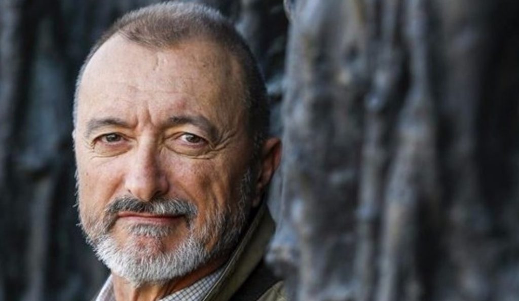 “Καλοί  Άνθρωποι σε Σκοτεινούς Καιρούς” από τον Arturo Pérez-Reverte