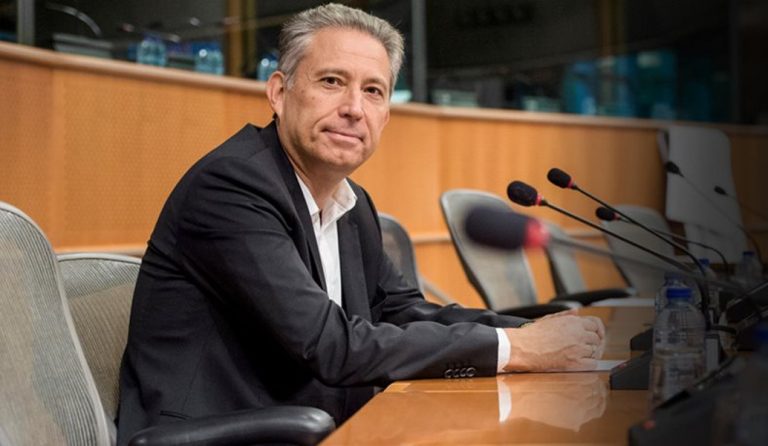 Χρυσόγονος: Δεν αποκλείει διάλογο με την Κεντροαριστερά εάν αποχωρήσει από τον ΣΥΡΙΖΑ