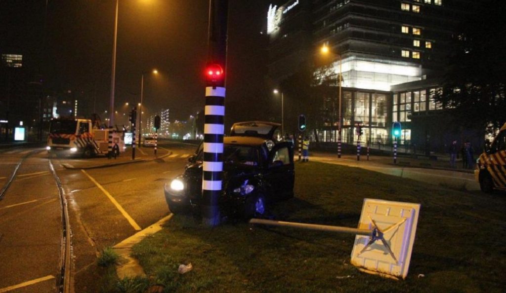 Σέρχιο Αγκουέρο: Η πρώτη φωτογραφία από το εσωτερικό του ταξί με το οποίο τράκαρε (pic)