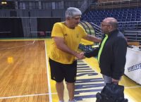 Επιστροφή και άμεση σύσκεψη από Λάσκαρη