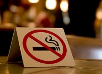Επιλογές για μη καπνίζοντες: Πού θα βρείτε άκαπνα εστιατόρια και μπαρ στην Ελλάδα