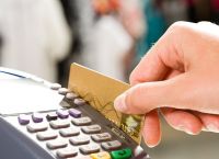 Ανατροπή: Οι Τράπεζες θα χρεώνουν την αλλαγή του PIN