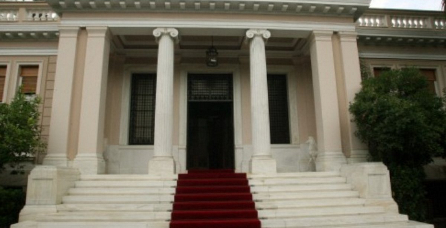 Μαξίμου σε Μητσοτάκη: Πείτε στους καναλάρχες αν θα επιστρέψετε τα χρήματα του διαγωνισμού