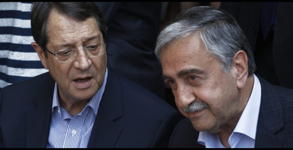 Ο Ακιντζί ρίχνει ευθύνες στην ελληνοκυπριακή πλευρά για το “ναυάγιο” στο Κυπριακό