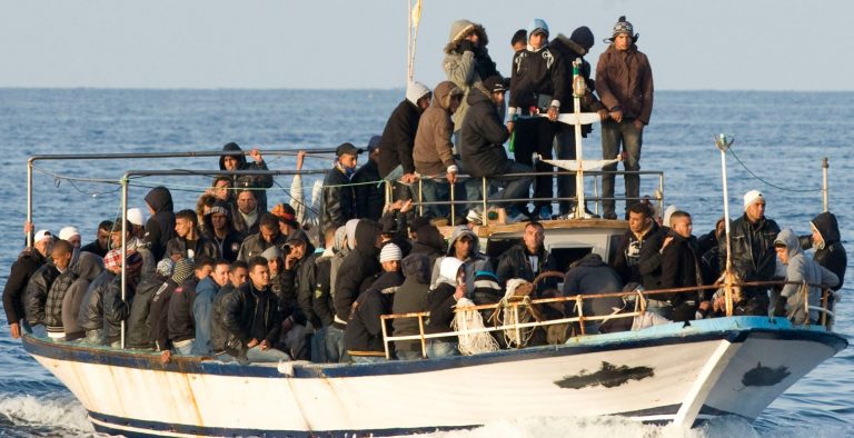 Ιταλία: Διασώθηκαν 650 μετανάστες