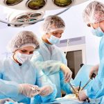 Μικρότερες τομές και λιγότερος χρόνος ίασης για τις επεμβάσεις του ουροποιητικού