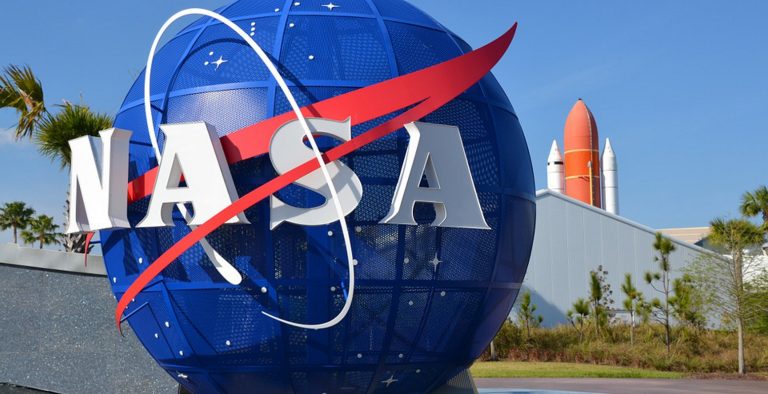 NASA: Στόχος της να στείλει άνθρωπο στη Σελήνη το 2024 και στον Άρη το 2033