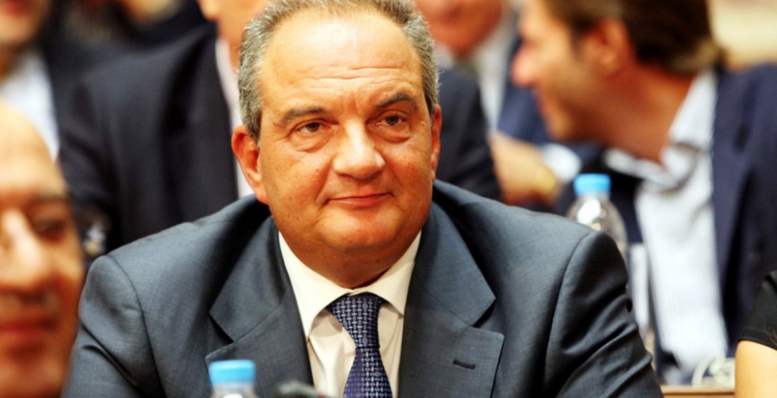 “Χαλασμός” στο γραφείο Καραμανλή για “χρόνια πολλά”!