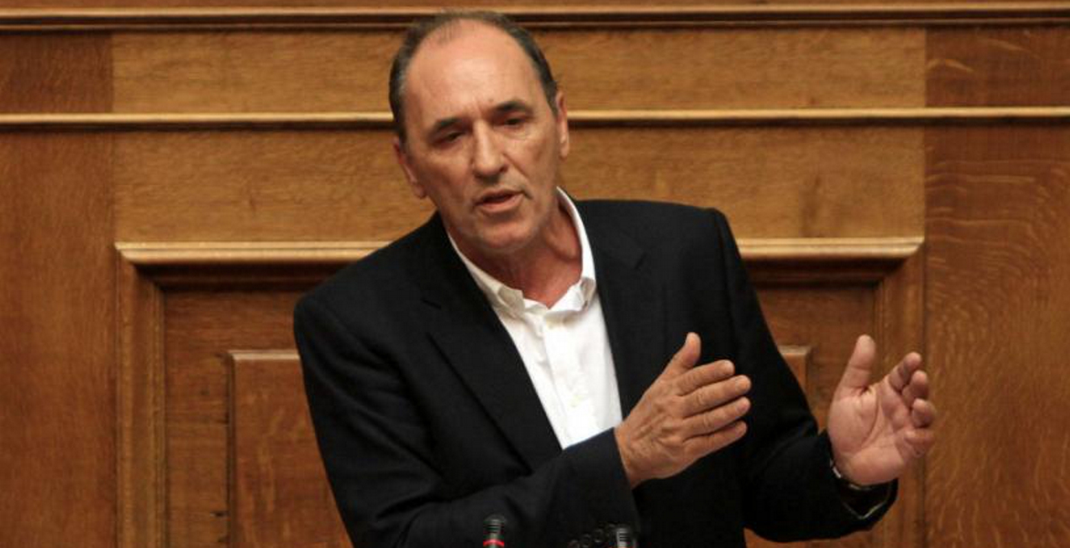 Βαλίτσες Σταθάκη για Μπακού