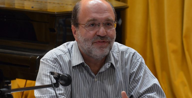 Αλεξιάδης: Kαμία κυβερνητική εντολή για έλεγχο της συζύγου του Γ. Στουρνάρα