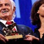 Μόστρα: Ο Ζαν-Πολ Μπελμοντό βραβεύεται στο Κινηματογραφικό Φεστιβάλ