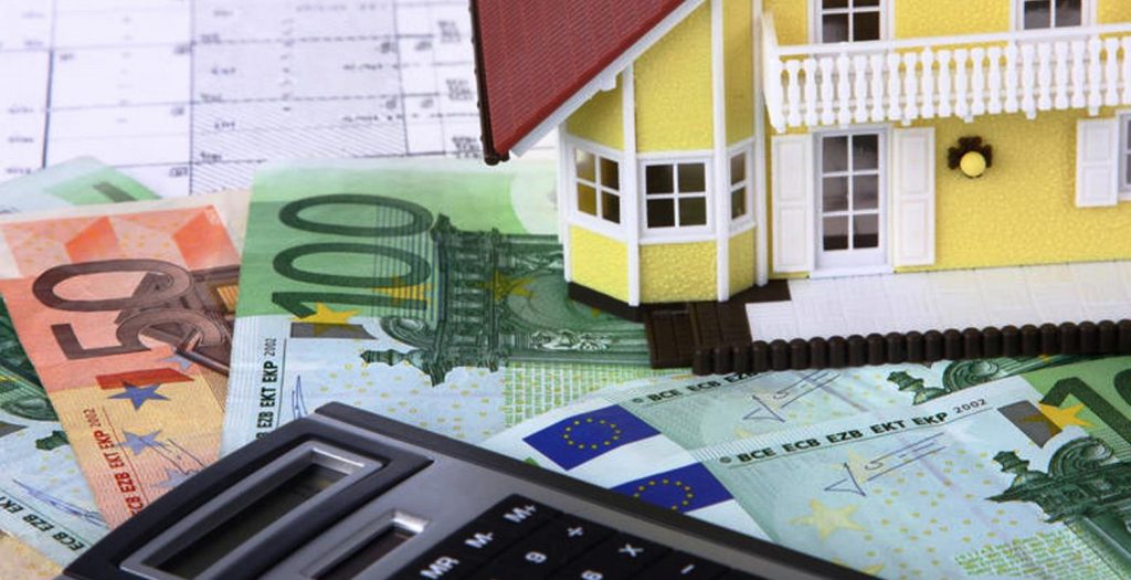 ΕΝΦΙΑ: Έρχεται συμπληρωματικός φόρος για χωράφια και ακίνητα