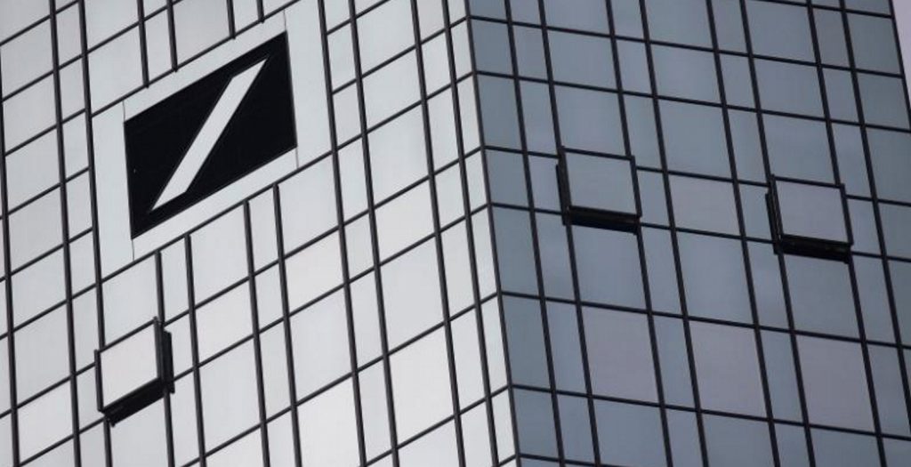 Οι ΗΠΑ θέλουν 12,5 δισ. ευρώ από την Deutsche Bank