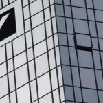Οι ΗΠΑ θέλουν 12,5 δισ. ευρώ από την Deutsche Bank