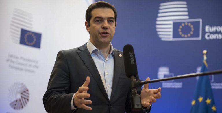 Τσίπρας: Επικοινωνιακοί “ελιγμοί” στη Σύνοδο του Νότου